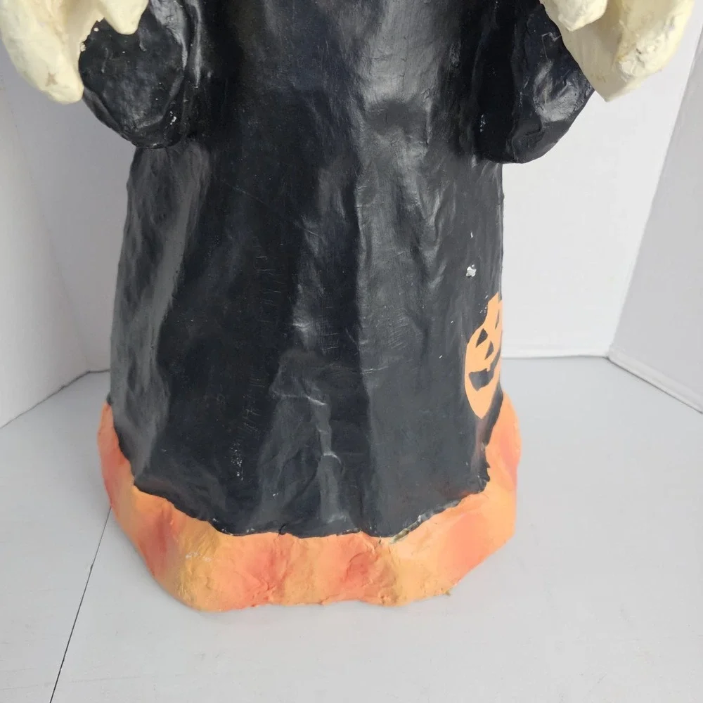 Vintage Halloween Paper Mache Scary Witch Trick Or Treater Greeter Y2K 90s 32
